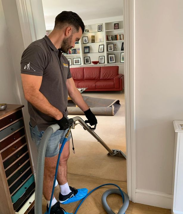 Hot water extraction carpet cleaning in Milton Keynes MK19